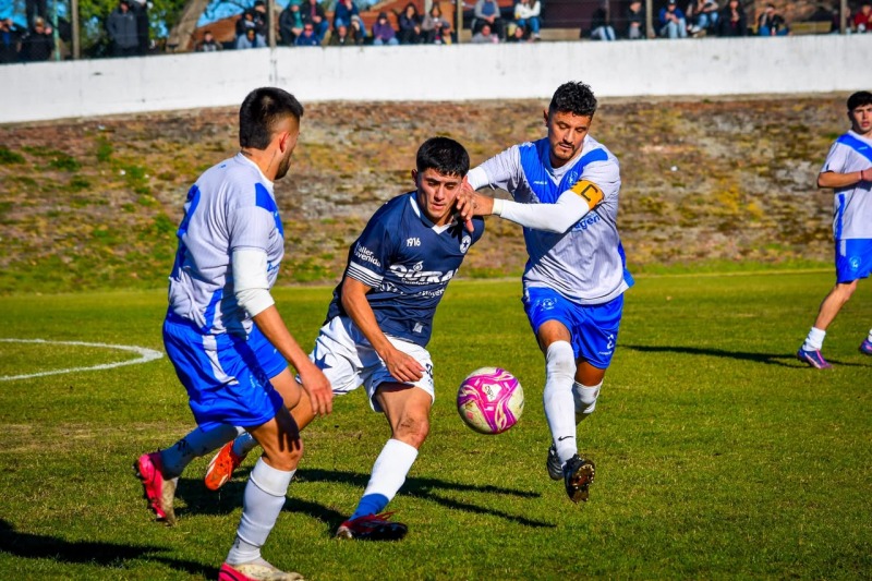Racing logr� el tercer boleto para el Torneo Federal